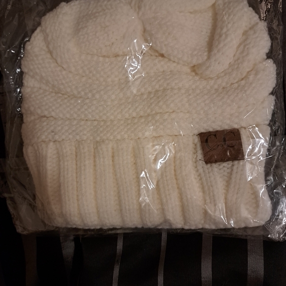 𝅺C.c Knitted Confetti Beanies Brand New - Picture 10 of 15